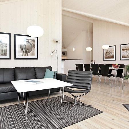 8 Person Holiday Home In Gro Enbrode Großenbrode Exterior foto