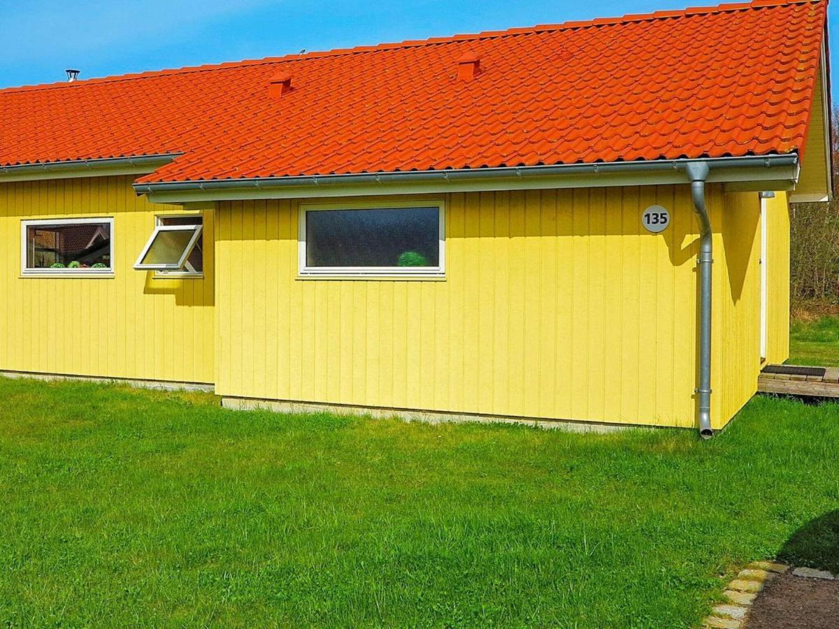 8 Person Holiday Home In Gro Enbrode Großenbrode Exterior foto