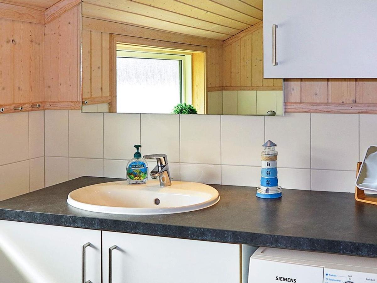 8 Person Holiday Home In Gro Enbrode Großenbrode Exterior foto